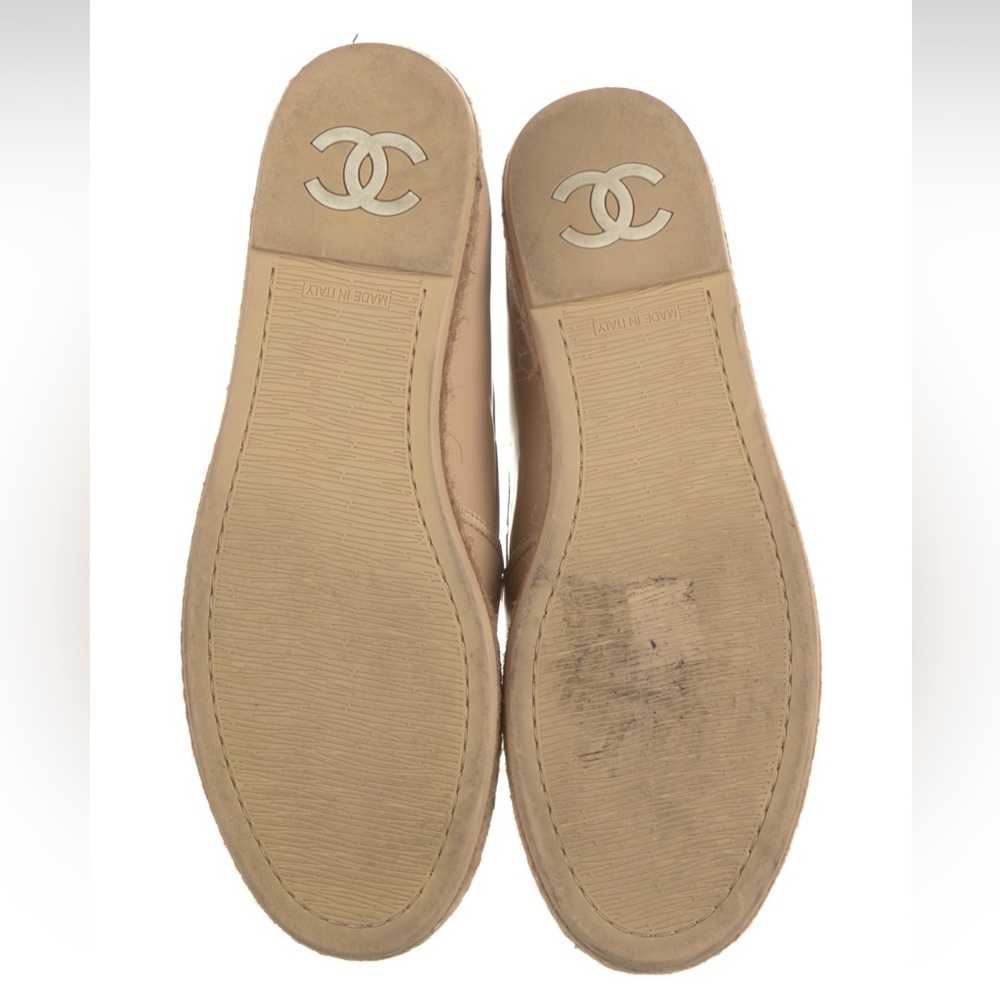 Chanel loafers worn twice size 41 - Picture 2 of 7